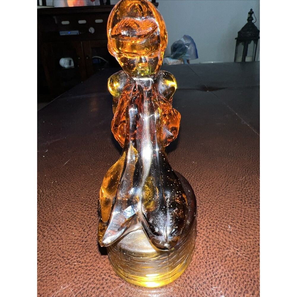 Vtg. LE Smith Hummel Amber Glass Girl with Geese Figurine 5 1/2" x 4" Excellent